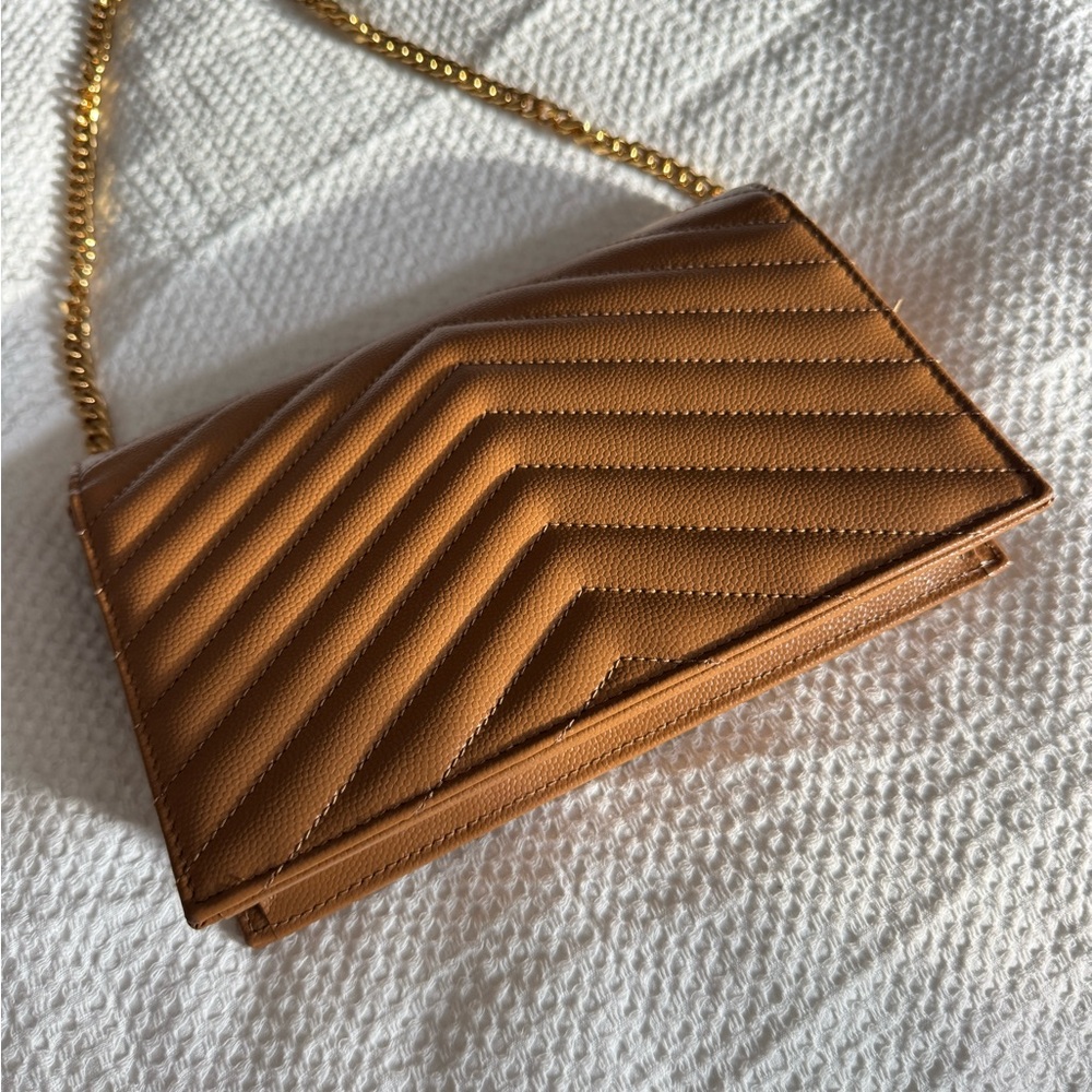 YSL CASSANDRE ENVELOPE CHAIN WALLET - Picture 2 of 11